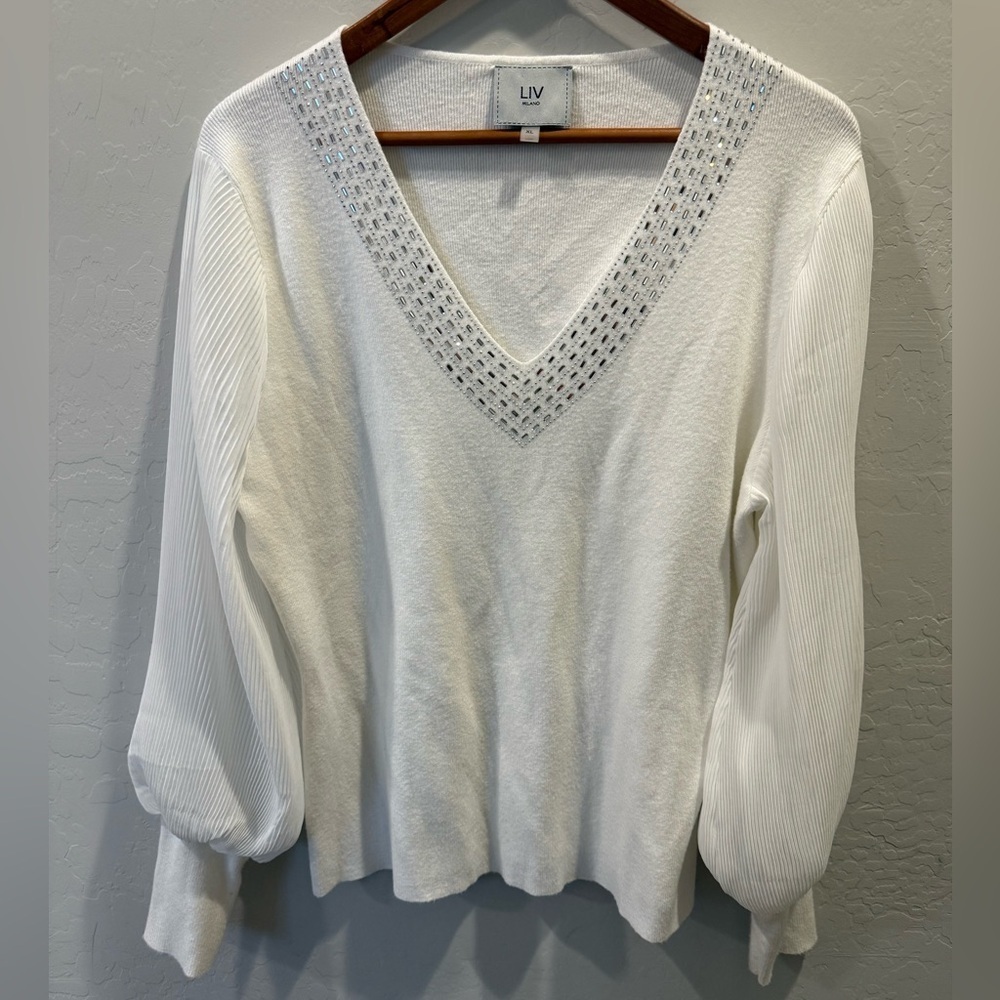 LIV Milano White Sweater with semi sheer sleeves V-Neck Size XL
